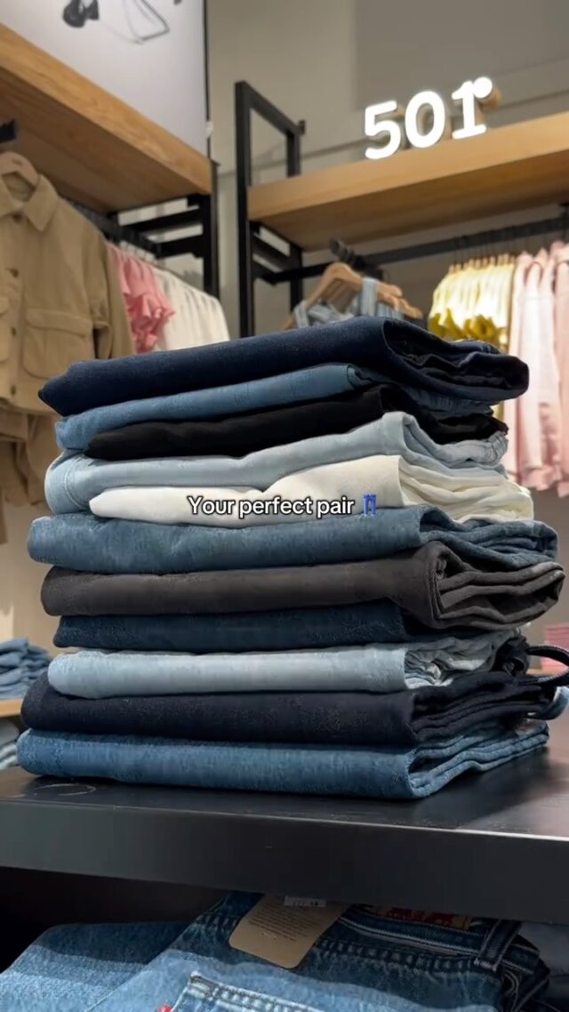 This is your sign to find your perfect pair at @levis 👖

#swindonoutlet #jeans #denim #levis